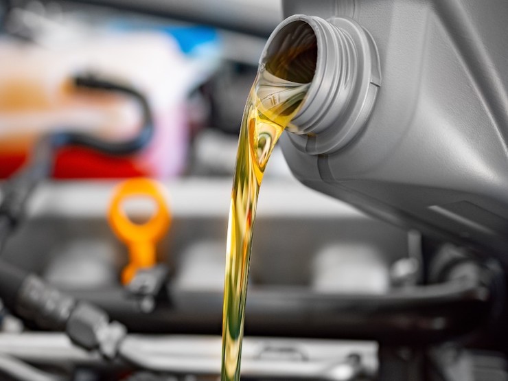 Kontrola a výmena motorového oleja