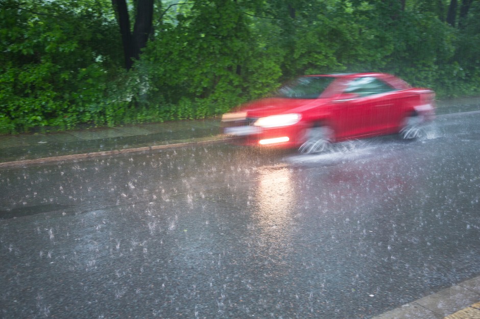 Ako rozpoznať aquaplaning?